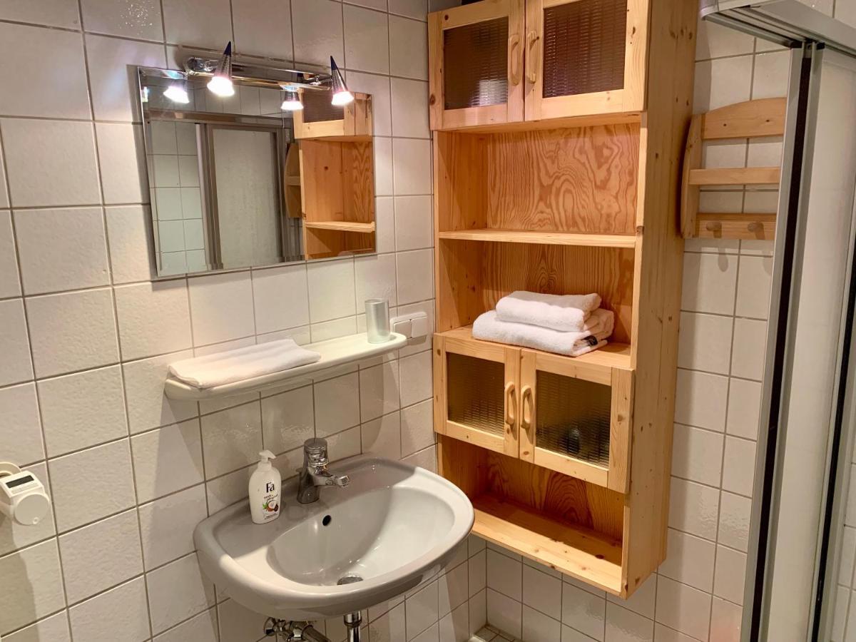 Historische Ferienwohnung Mit Sauna In Lich Екстериор снимка